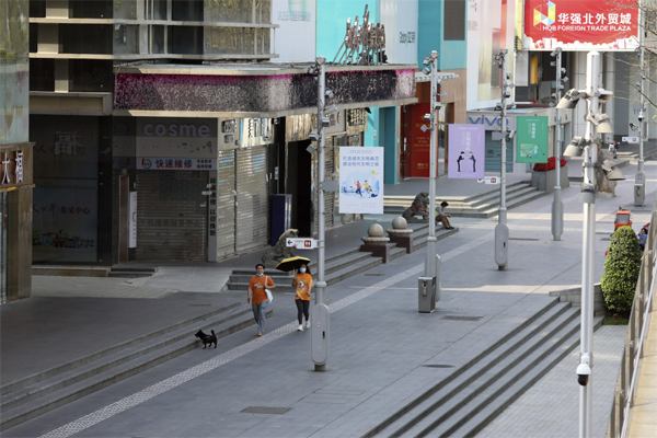 ▲세계 최대 전자제품 시장으로 알려진 중국 광둥성 선전시 화창베이 거리. 최근 도시 봉쇄령이 내려진 뒤  모습.